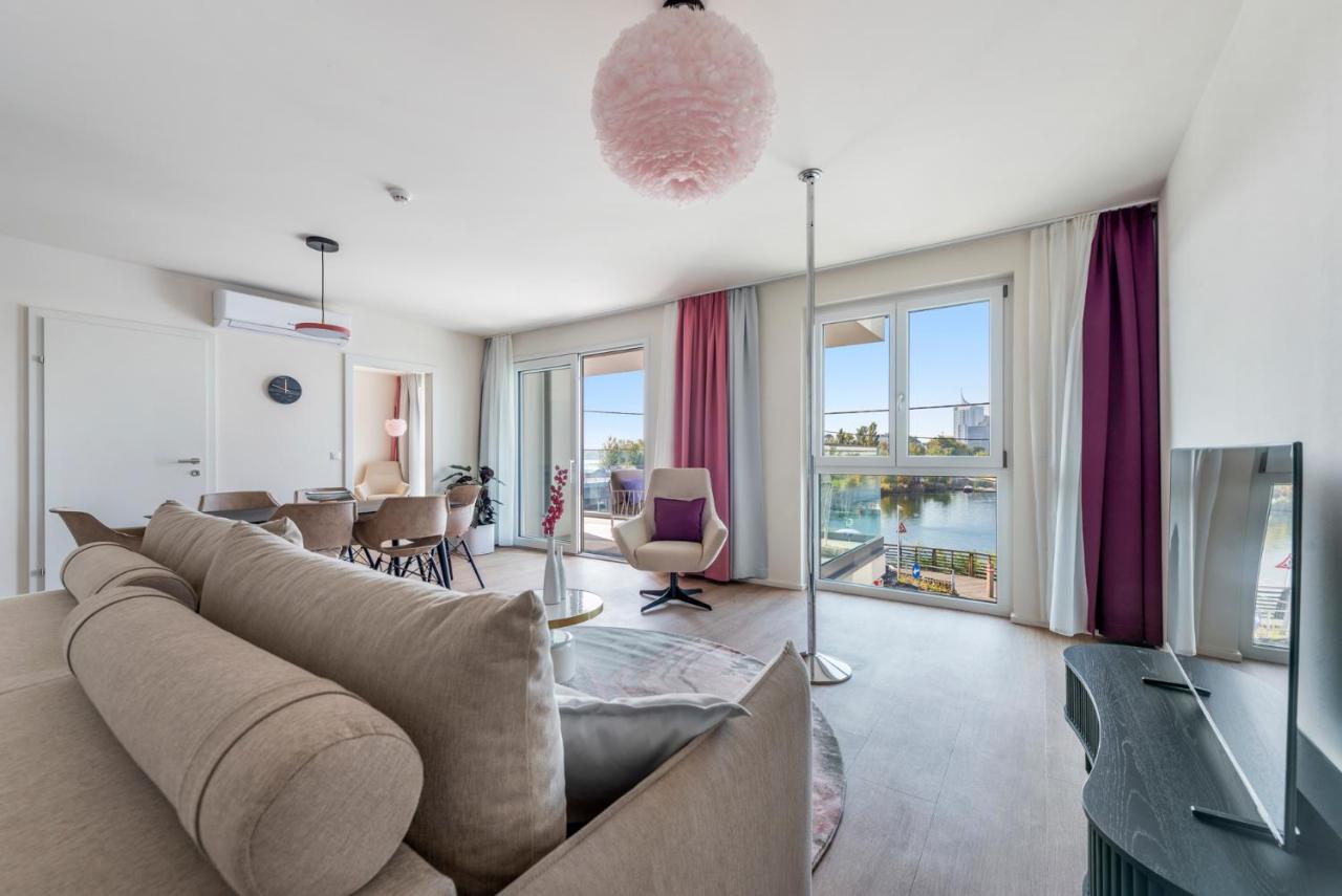 Apartment Lake View